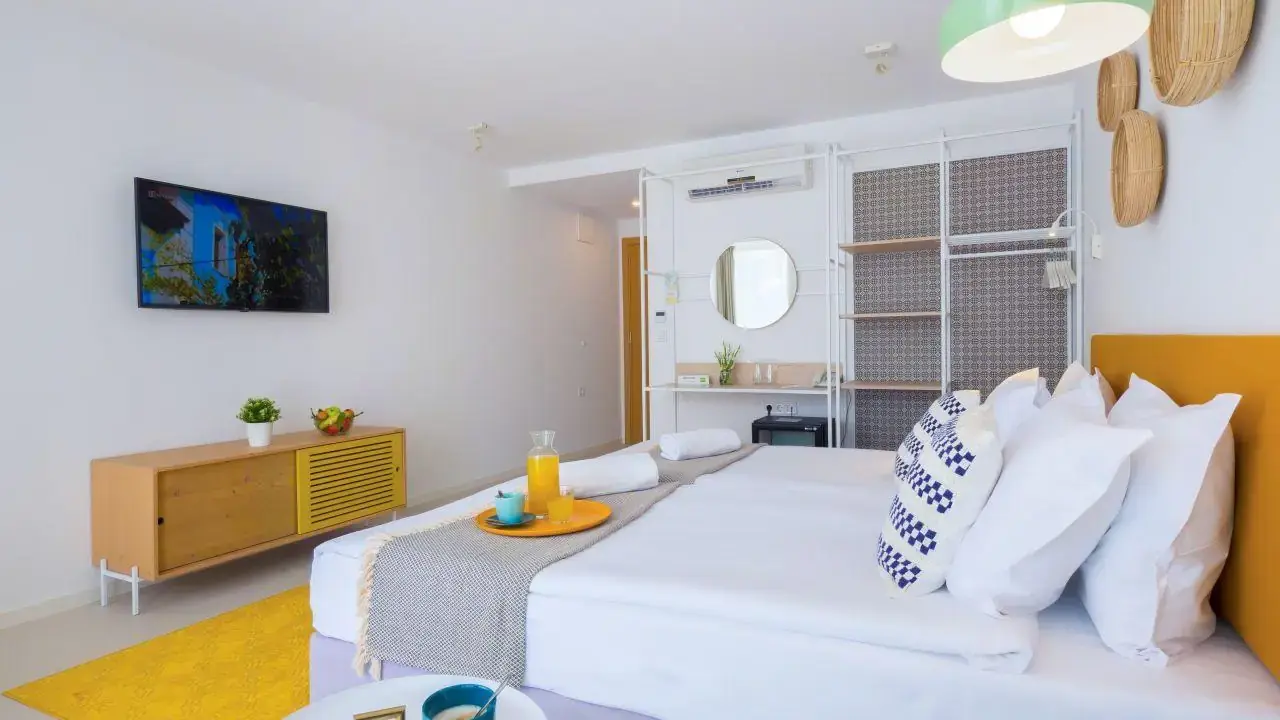 IBIS STYLES ROOMER
