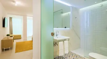IBIS STYLES ROOMER