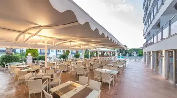 Ideal Pearl Hotel (Adults Only +16)