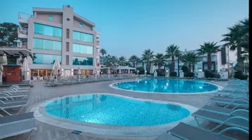 Ideal Pearl Hotel (Adults Only +16)