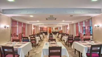 Ideal Pearl Hotel (Adults Only +16)