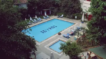 Idyros Hotel