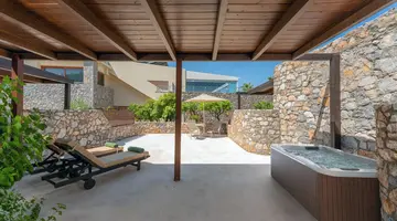 IKAROS BEACH LUXURY RESORT & SPA