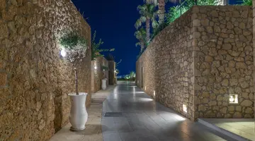 IKAROS BEACH LUXURY RESORT & SPA