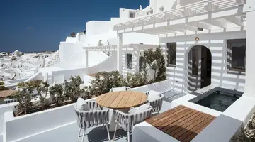 Ikies Santorini