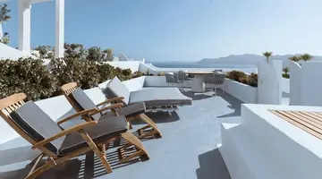 Ikies Santorini