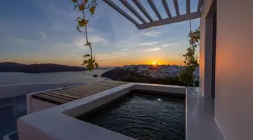 Ikies Santorini