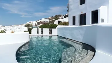 Ikies Santorini