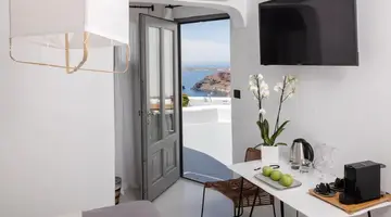 Ikies Santorini