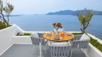Ikies Santorini