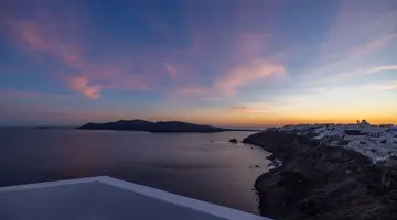 Ikies Santorini