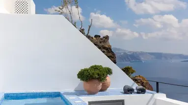 Ikies Santorini