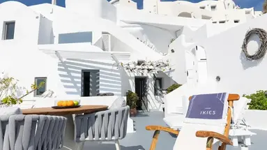 Ikies Santorini
