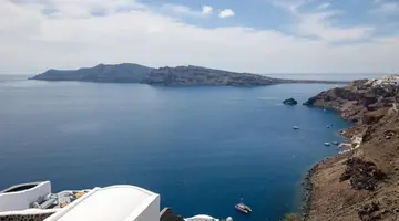 Ikies Santorini