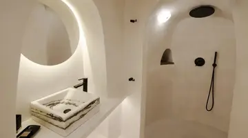 Ikies Santorini