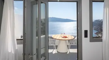 Ikies Santorini