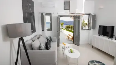 Ikies Santorini