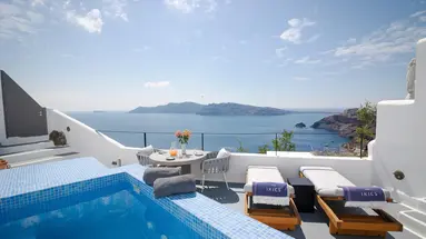 Ikies Santorini