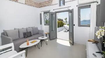 Ikies Santorini