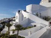 Ikies Santorini