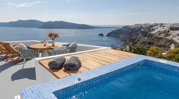 Ikies Santorini