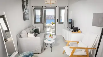 Ikies Santorini