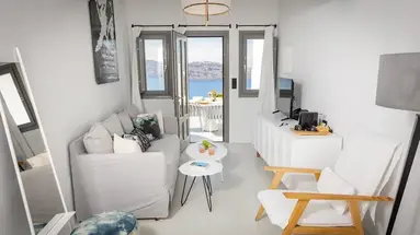 Ikies Santorini