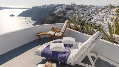 Ikies Santorini