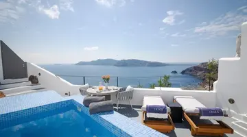 Ikies Santorini