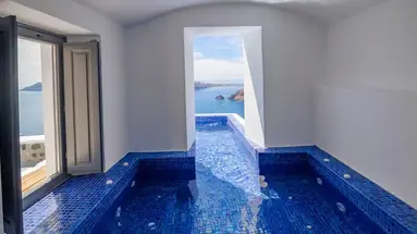 Ikies Santorini