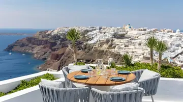 Ikies Santorini