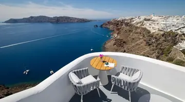 Ikies Santorini