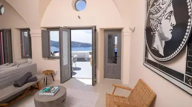 Ikies Santorini