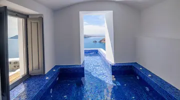 Ikies Santorini
