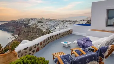 Ikies Santorini