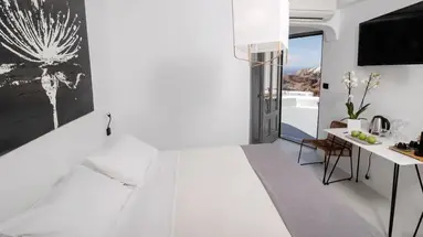 Ikies Santorini