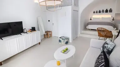 Ikies Santorini