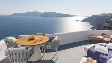 Ikies Santorini