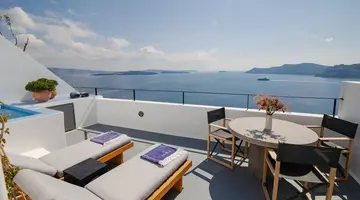 Ikies Santorini