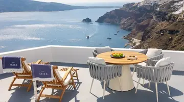 Ikies Santorini