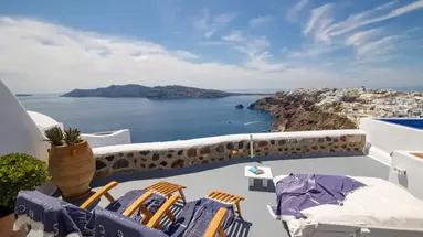 Ikies Santorini