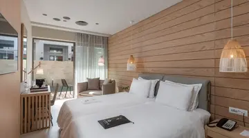 IKONES SEAFRONT LUXURY SUITES (Adults Only)