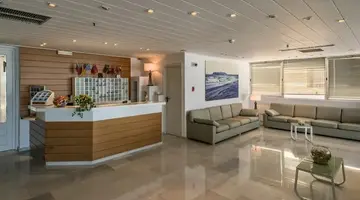 Ikones SeaFront Luxury Suites