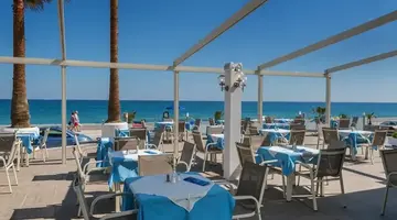 Ikones SeaFront Luxury Suites