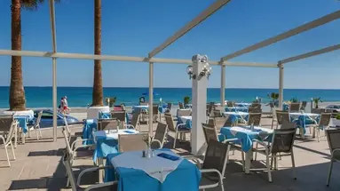 Ikones SeaFront Luxury Suites