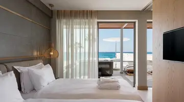 Ikones SeaFront Luxury Suites