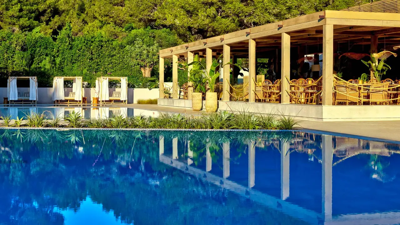 Ikos Porto Petro
