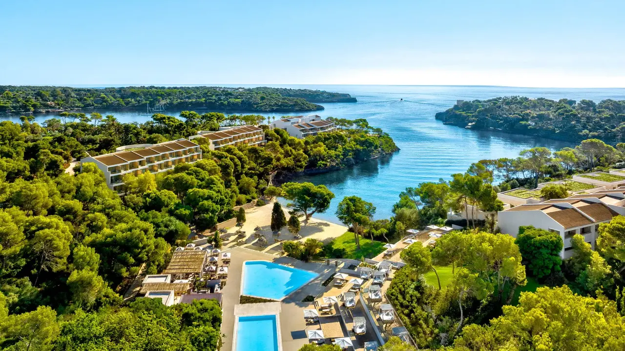 Ikos Porto Petro