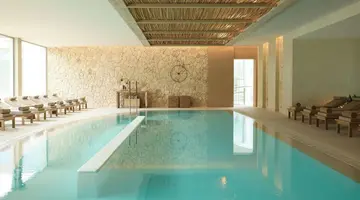 Ikos Porto Petro