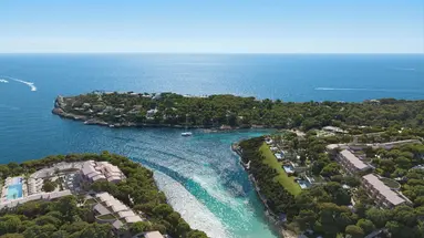 Ikos Porto Petro